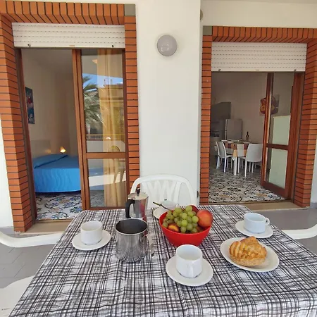 Della Rosa Seaside Abruzzo 公寓